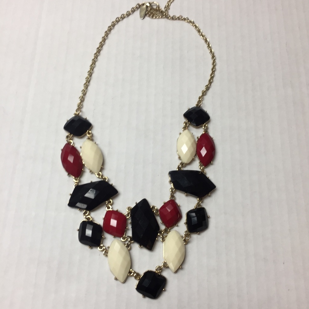 Statement necklace